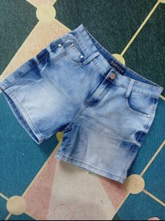 (Category: ) located in . Submitted by itsmacmacky (Listing ID 1468270632, Image 1). Description: .