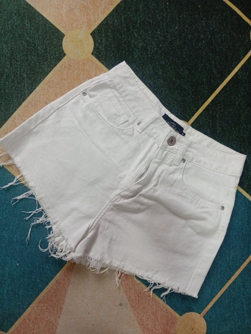 WOMENS MICRO SHORTS (Category: Shorts) located in Santa Maria. Submitted by itsmacmacky (Listing ID 1468270681, Image 1). Description: MICRO SHORTS -80 EACH -2 FOR 100 SIZE: 28-33.