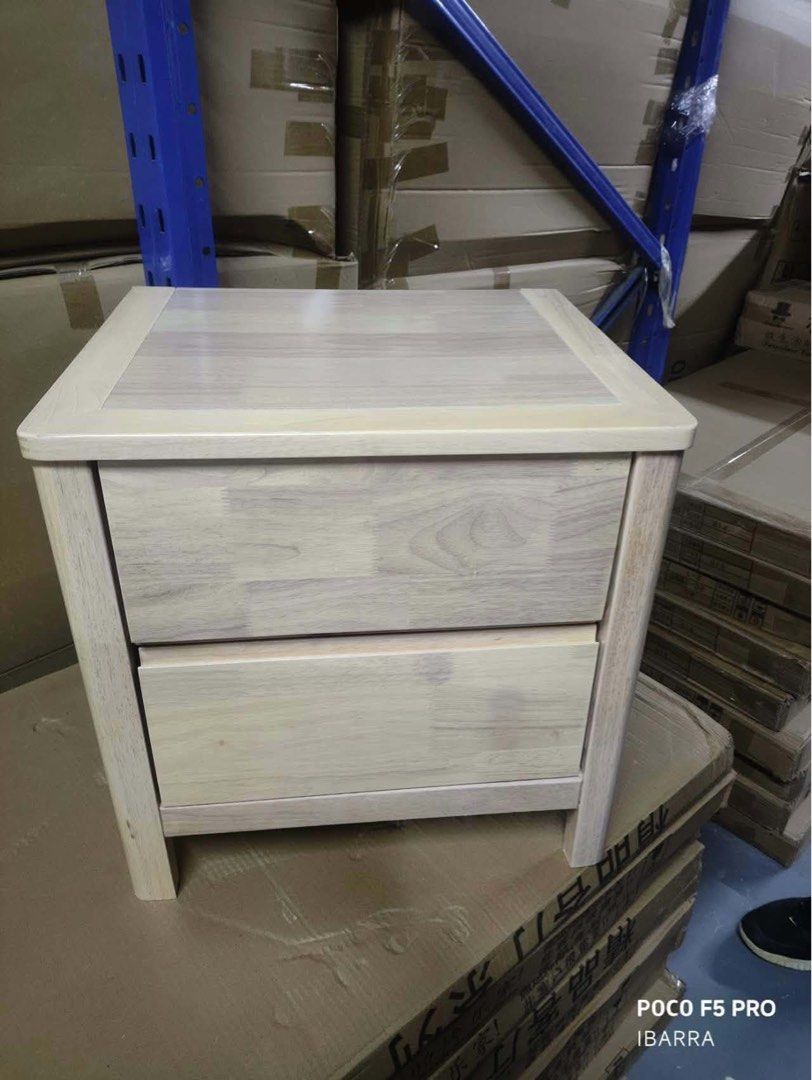 Wooden Side Table (Category: Tables & Sets) located in Valenzuela. Submitted by jhagonzales (Listing ID 1468194434, Image 1). Description: .