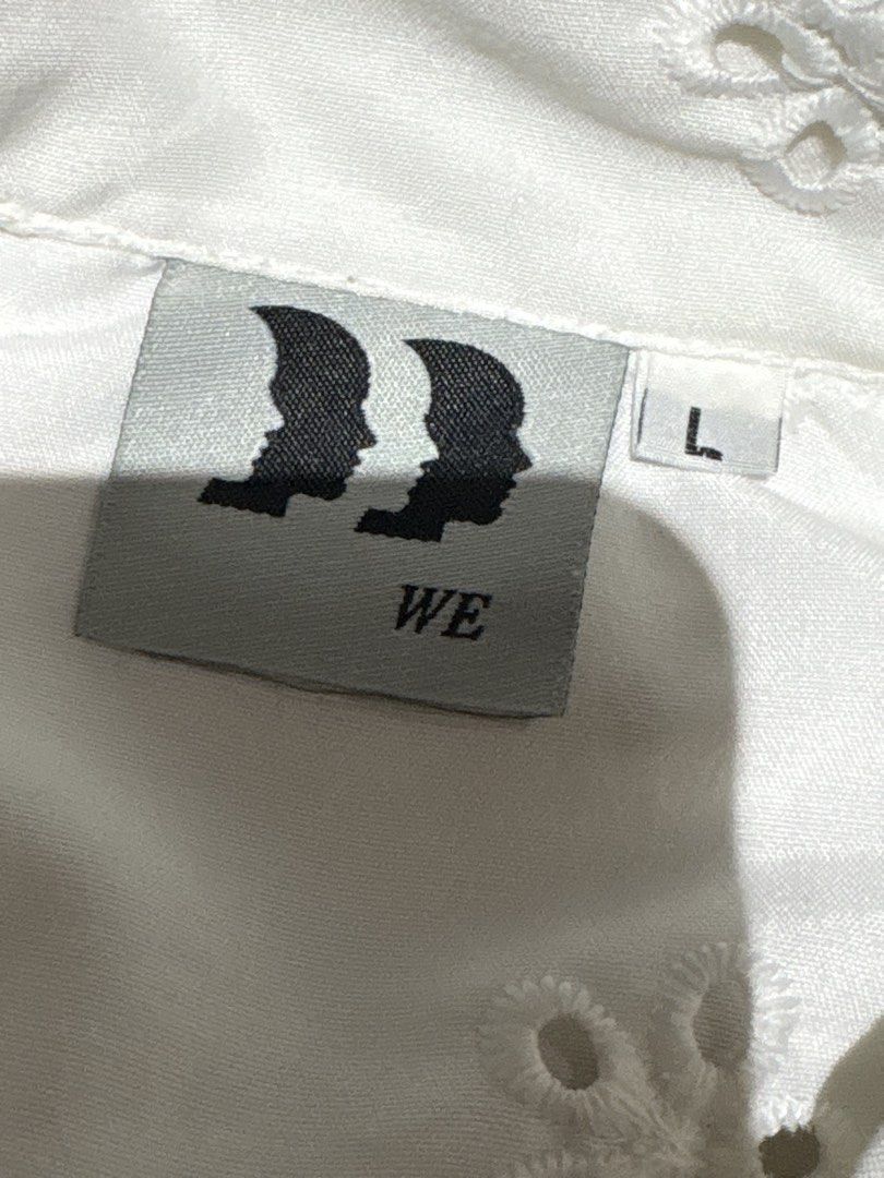 Worn Expression Fleur De Nour Polo (Category: Tshirts & Polo Shirts ) located in Manila. Submitted by loelma (Listing ID 1468226585, Image 2). Description: .