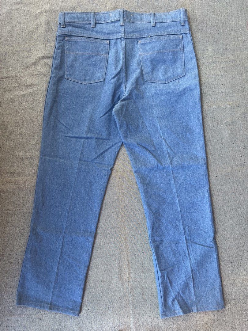 Wrangler Authentics Denim Slacks/Trousers (Category: Jeans) located in Manila. Submitted by minsanseller_madalasbuyer (Listing ID 1468162841, Image 2). Description: Waist - 38” Length - 42” Front rise - 13” Thigh - 13” Hem - 9” - Poly-cotton blend fabric. Slight stretch but holds its shape unlike new fast fashion flimsy denim. - Great condition, no issue. ₱ 690.