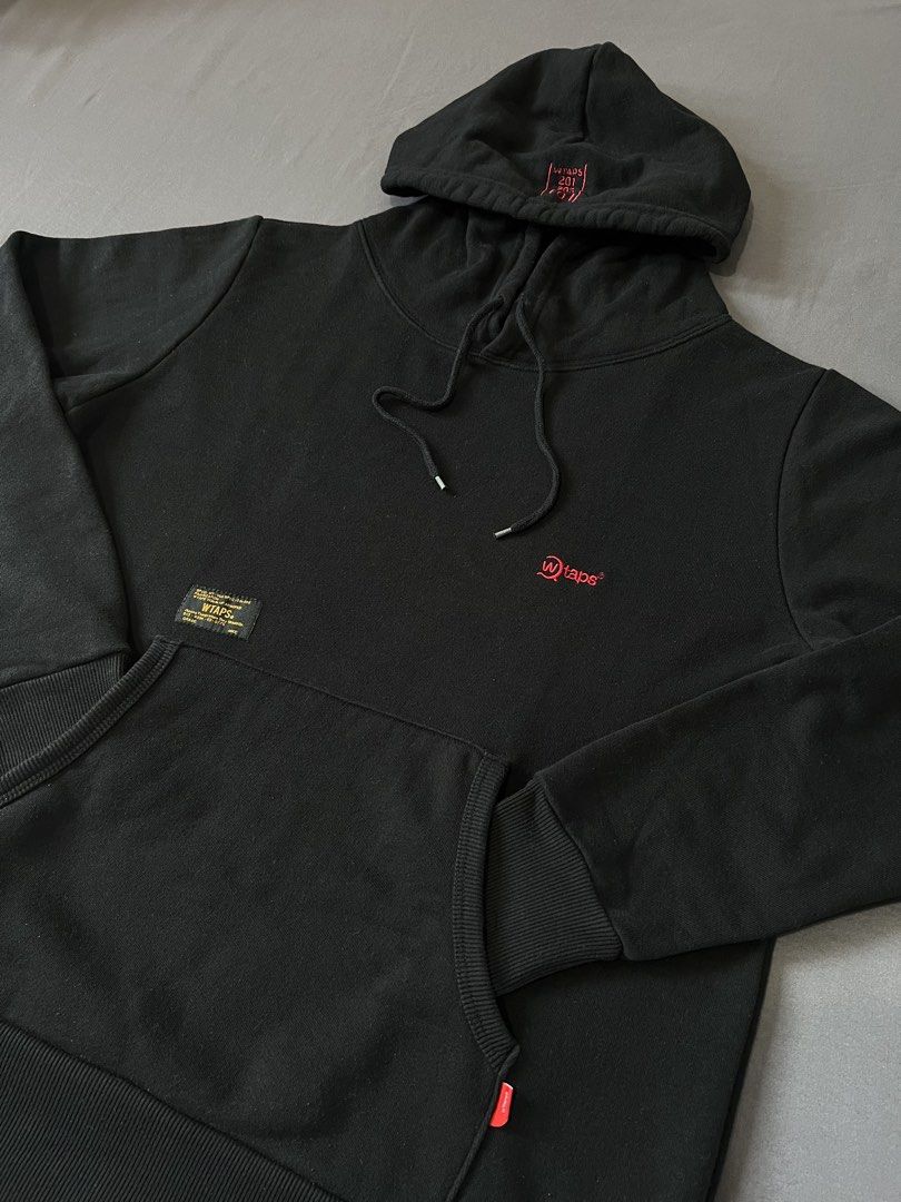 WTAPS Hoodie (Category: Hoodies) located in Batangas. Submitted by thegudoldays (Listing ID 1468144380, Image 2). Description: Available!!! WTAPS Hoodie Size small on tag Dimes 22" x 26" In Good condition ₱1500 only.
