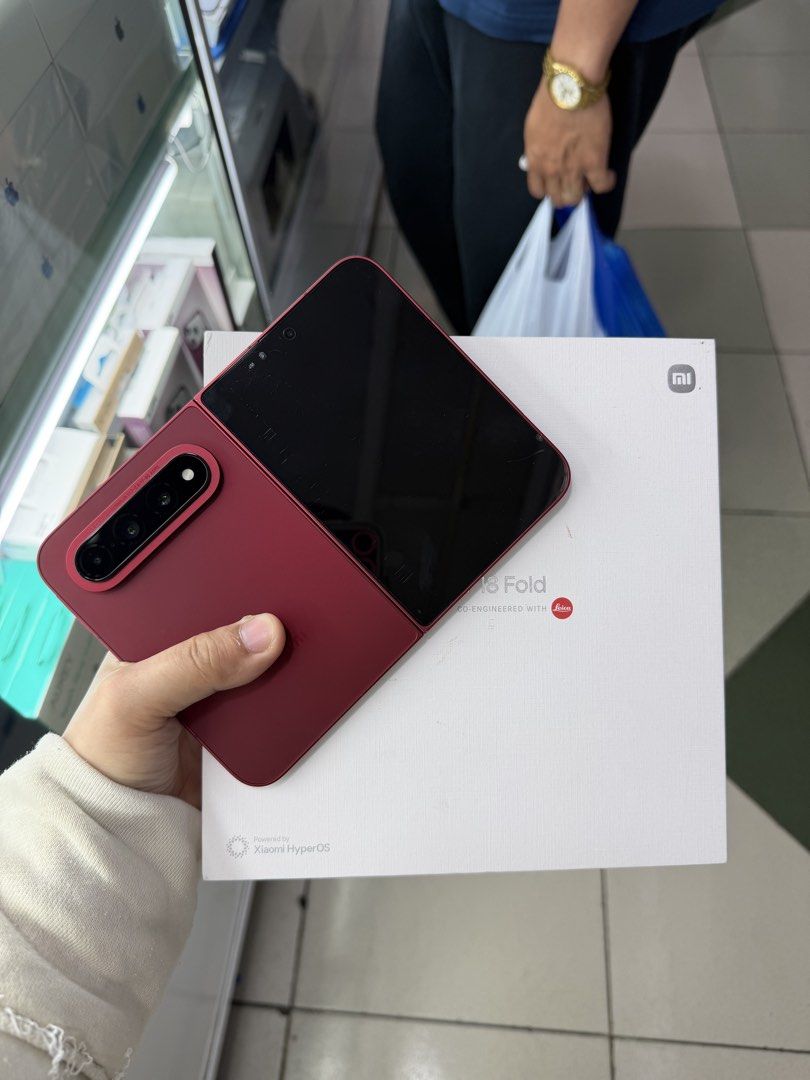 Xiaomi 18 Fold 512gb FU CN No issue All working (Category: Xiaomi) located in San Juan City. Submitted by javedsgadgetshop (Listing ID 1468083494, Image 1). Description: INSTALLMENT OPTIONS : SPAY LATER / GGIVES / CREDIT CARD / SKYRO / HOMECREDIT (BRANDNEW) QUICK INFO! ✖️ ➡️ Xiaomi 18 Fold (May mga Gasgas) ➡️ 512/12gb ➡️ Red Color ➡️ CN Variant ➡️ 95% Makinis & 100% BH ➡️ Factory Unlock ➡️ WITH FREE CASE AND CHARGER 🤝 We accept swap | Trade - In
