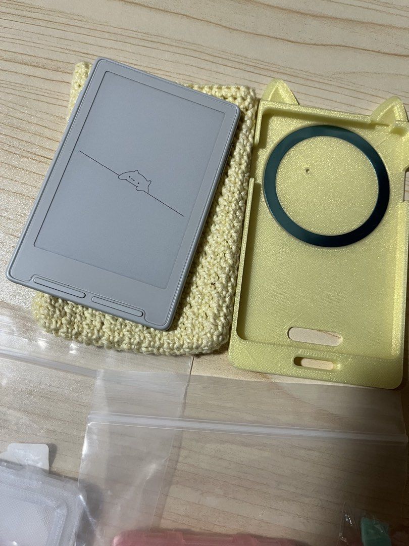 XTEINK X3 (Category: E-Readers) located in Leyte. Submitted by claryrich11 (Listing ID 1468281577, Image 2). Description: Xteink X3 Lightly used! Very good condition Crosspoint ready - Vcodex Complete inclusions with box (cord inside) Free cases Location: Southern Leyte .