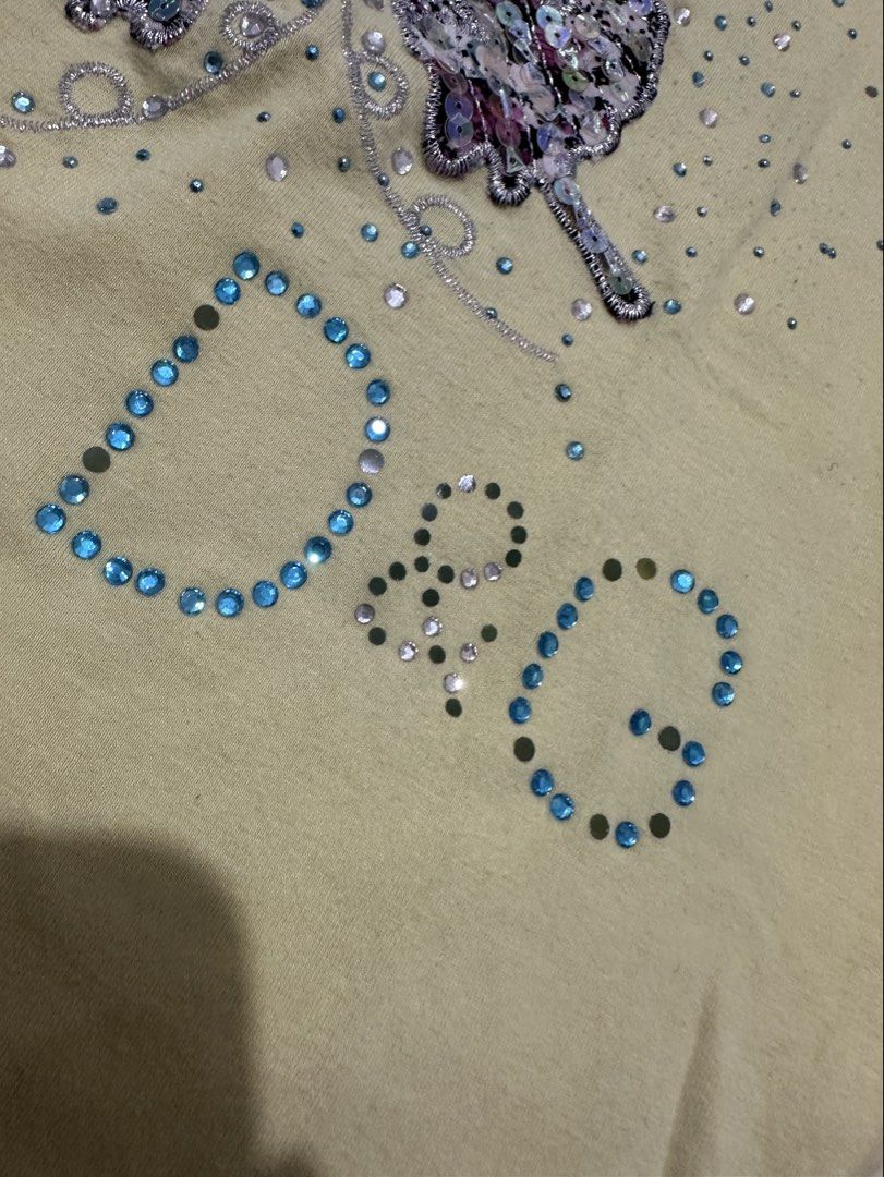Y2K D&G Sequins shirt (Category: Shirts) located in Talisay. Submitted by kjujucloset (Listing ID 1468159361, Image 2). Description: Issue: lose crystal beads .