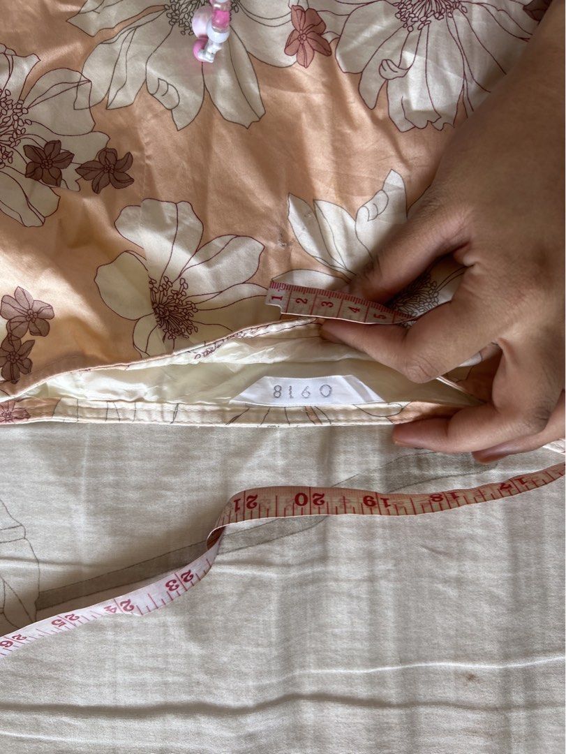 Y2k Peach Floral Skirt (Category: Skirts) located in Makati City. Submitted by lilylovesxo (Listing ID 1468185160, Image 3). Description: Waistline: 27-28” Length: 21” Flaw: Has small pinholes (unnoticeable) and a mild gray stain.