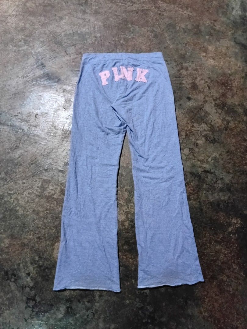 Y2K Pink Flared Sweatpants (Category: Other Bottoms) located in Maramag. Submitted by kennethrab93665 (Listing ID 1468270411, Image 1). Description: y2k pink flared sweatpants waistline 27-28 stretch up to 34 with adjustable drawstring length 37.5 very good condition *minor lint (removable) *need wash 450+ sf 📩.