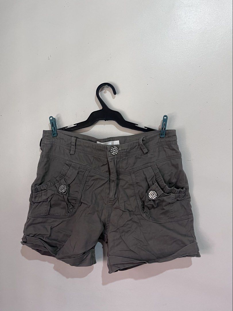 Y2K shorts (Category: Shorts) located in Manila. Submitted by serra_shop (Listing ID 1468201561, Image 1). Description: Waist 23-26 Xs-Small Location: Pampanga Courier: J&T.