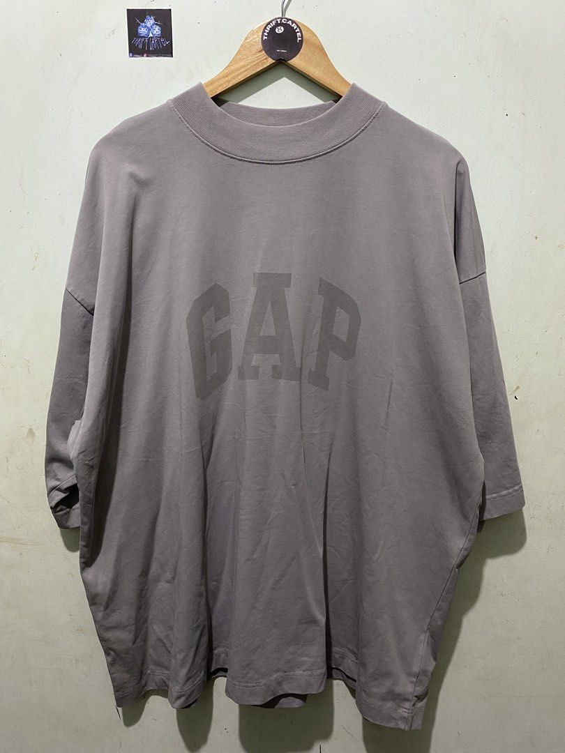 YEEZY X GAP (Category: Tshirts & Polo Shirts ) located in Rizal. Submitted by thrift.cartel (Listing ID 1468201006, Image 1). Description: FOR BIG BOYS.