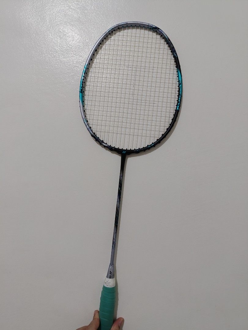 Yonex Astrox 88D pro Gen 3 4U5G (Category: Racket and Ball Sports) located in Dasmarinas. Submitted by klg.8 (Listing ID 1468143573, Image 1). Description: -100% Authentic Yonex badminton racket - RF: Rarely play badminton busy sa work - Pwede PM for more details - Meetup (Cavite area only) or shipping options available (Prefer Lalamove).