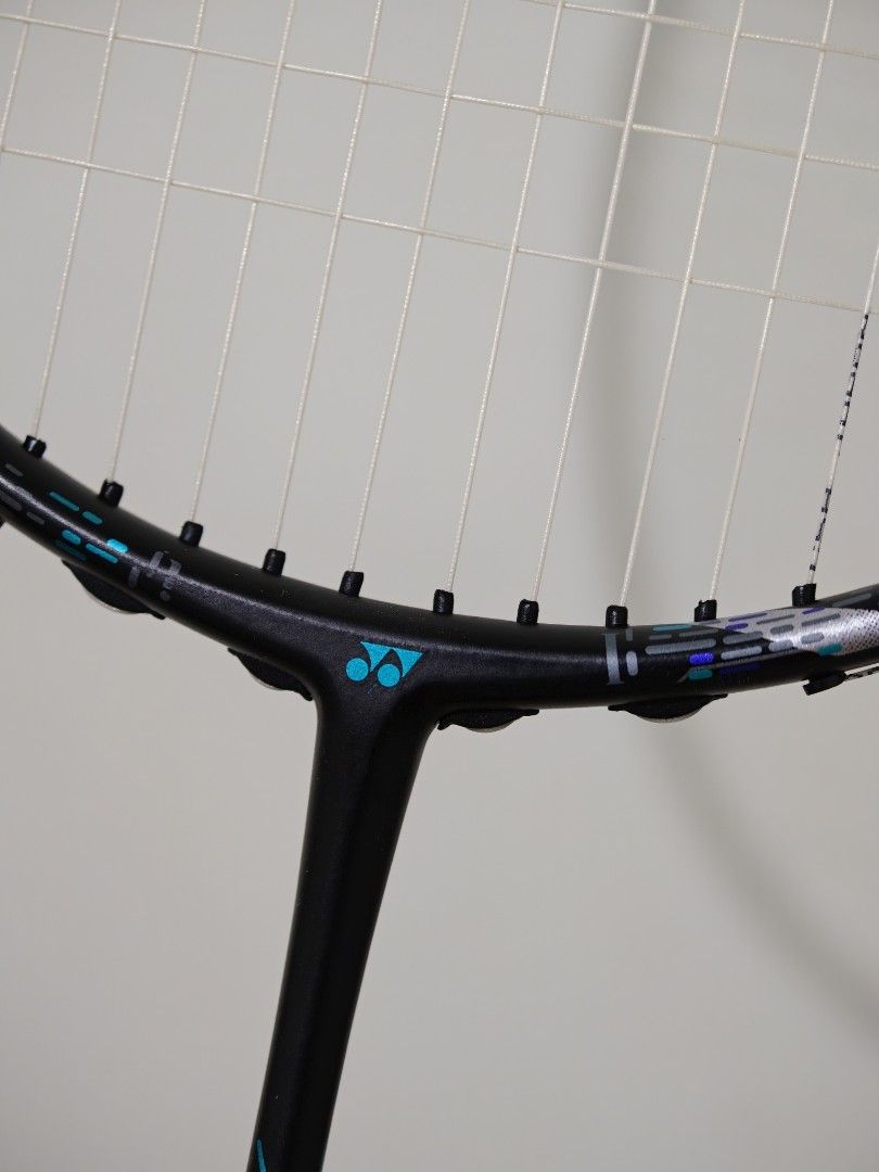Yonex Astrox 88D pro Gen 3 4U5G (Category: Racket and Ball Sports) located in Dasmarinas. Submitted by klg.8 (Listing ID 1468143573, Image 3). Description: -100% Authentic Yonex badminton racket - RF: Rarely play badminton busy sa work - Pwede PM for more details - Meetup (Cavite area only) or shipping options available (Prefer Lalamove).
