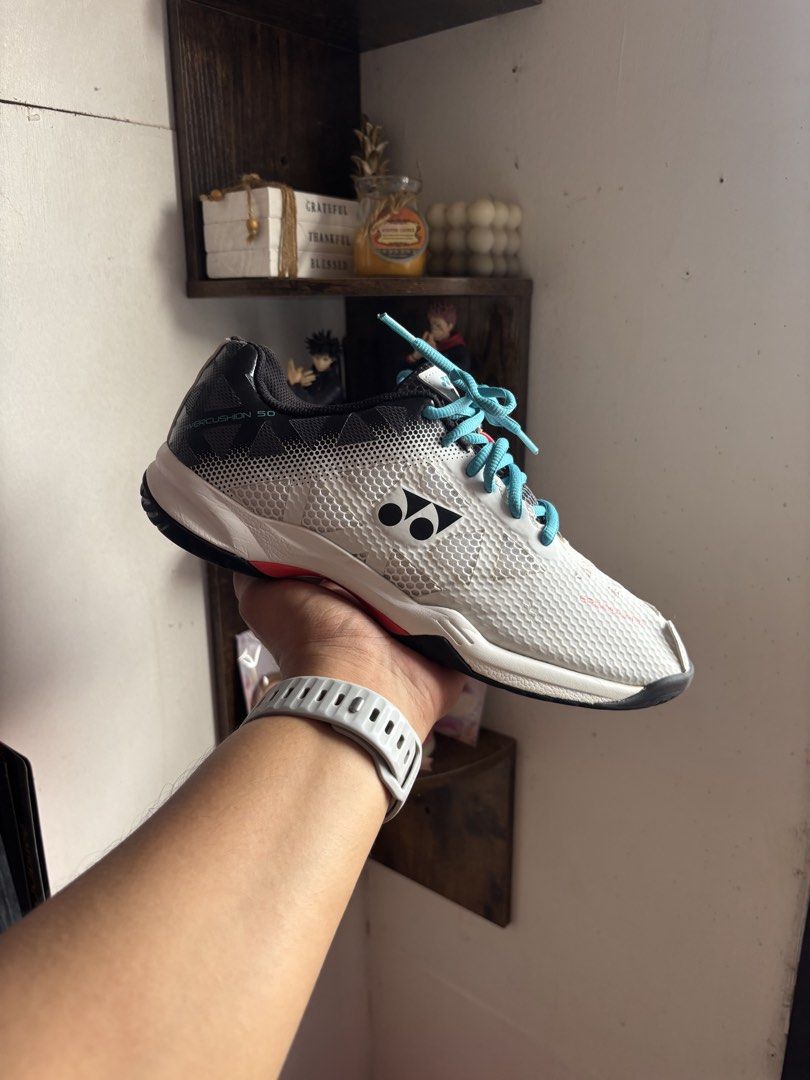 Yonex Power Cushion 50EX “White Mint” (Category: Sneakers) located in Valencia. Submitted by bukidthrift (Listing ID 1468175164, Image 1). Description: SIZE 8.5 US | 8 UK | 41 EUR | 26.5 CM EXCELLENT CONDITION NOTE: THRIFTED PAIR ONLY. PLEASE MANAGE YOUR EXPECTATIONS. PAYMENT FIRST ✅ NO COD/COP ❌ MOP - GOTYME BANK/GCASH 💳 BUKIDNON MINDANAO LOC 📍.