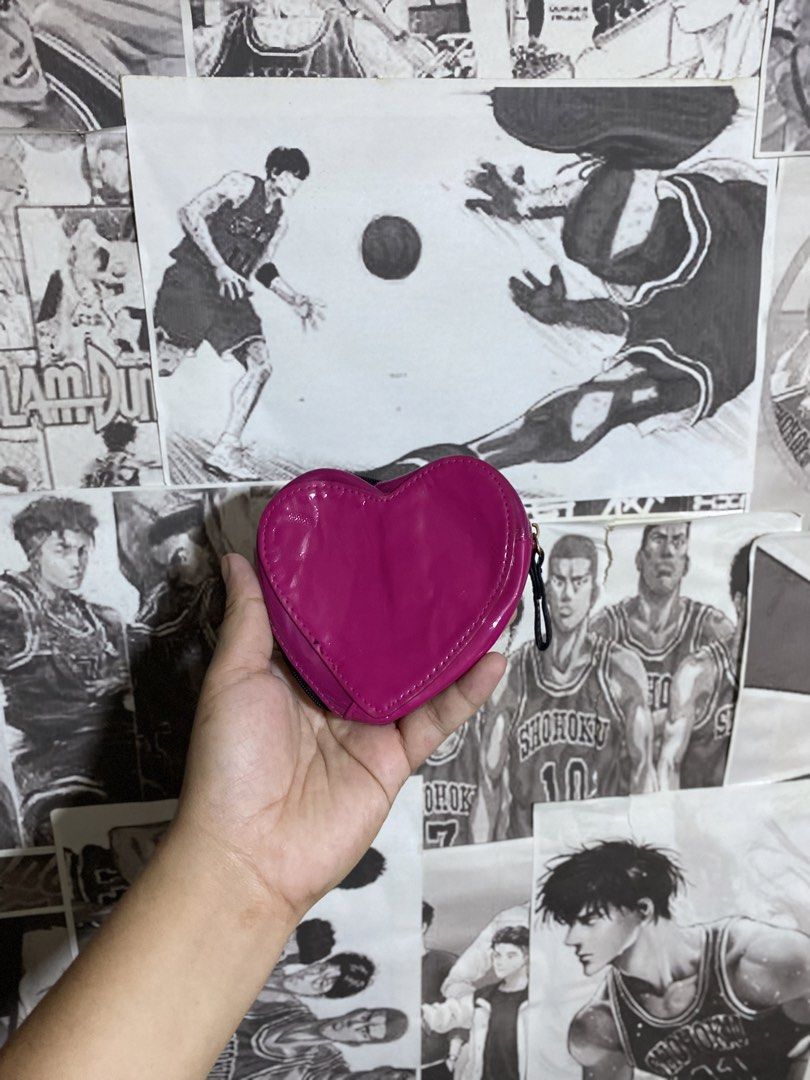 YSL BEAUTE HEART SHAPED ZIP MAKE UP PURSE (Category: Purses & Pouches) located in Polomolok. Submitted by safethrift2.0 (Listing ID 1468082763, Image 3). Description: YSL BEAUTE HEART SHAPED ZIP MAKE UP BAG EXCELLENT NO ISSUES COMPLETE TAGS 9.5|10 COLOR RATE.