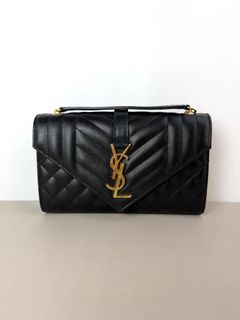 (Category: ) located in . Submitted by abigailtee93 (Listing ID 1468178144, Image 1). Description: .