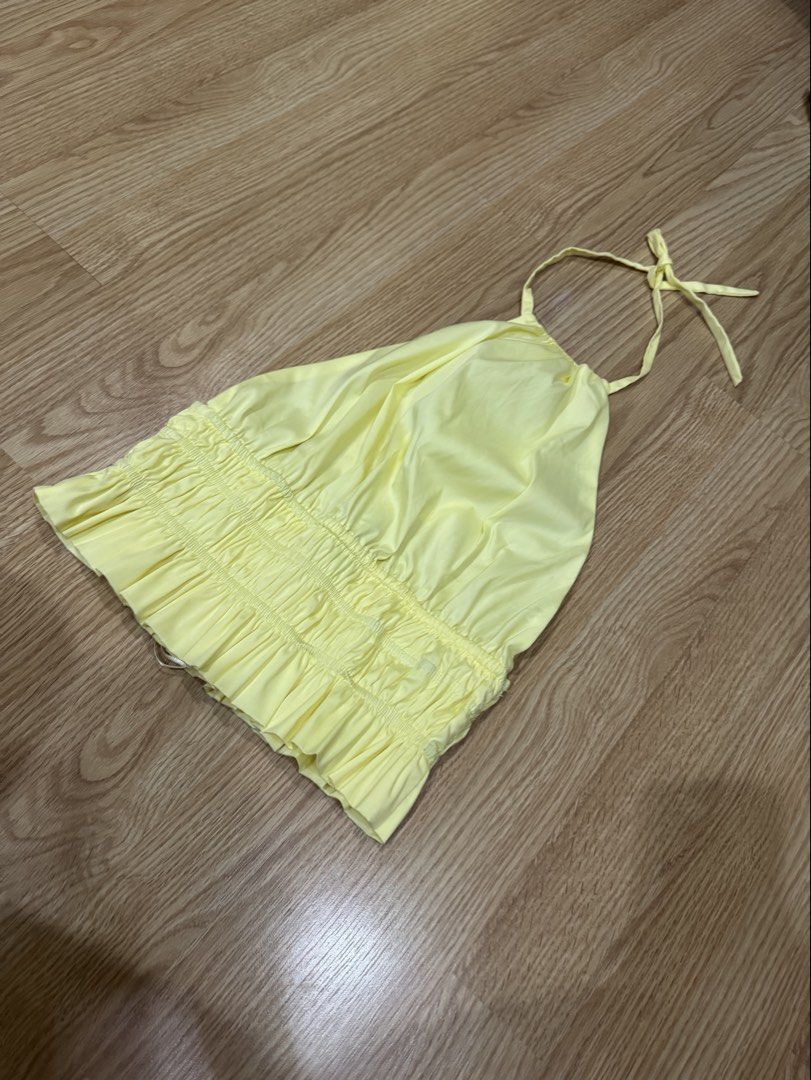 ZARA | Halter Top - Small (Category: Blouses) located in Roxas City. Submitted by elliesuite (Listing ID 1468236066, Image 3). Description: Read: LAST PRICE POSTED ‼️ NO WHEN WORN ‼️ NO MEASUREMENTS ‼️ Brand New with Tags Size: Small Self tie, garterized waistband SF c/o Buyer. (JRS Express ONLY ₱150 - no other courier) No grab/lala (not from the Metro) All sales are final. No REFUND. No return / exchange. .