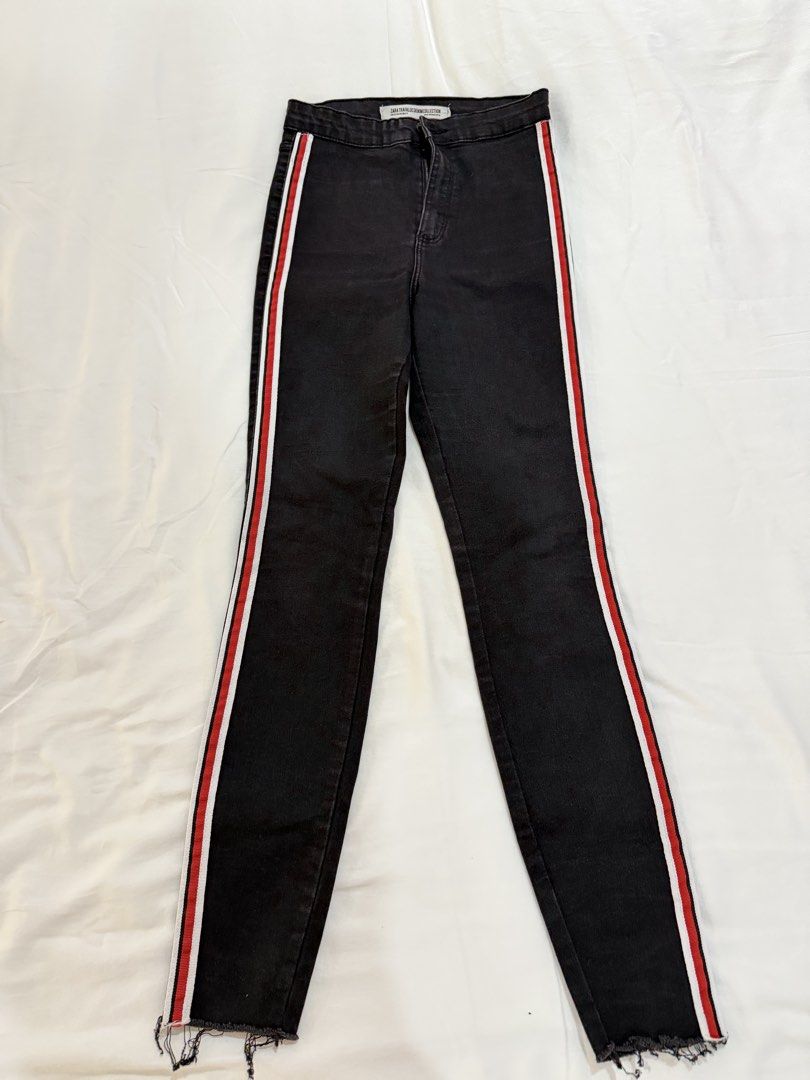 Zara Black Denim Jeans (Category: Jeans) located in San Juan City. Submitted by shoprinat (Listing ID 1468094438, Image 1). Description: .