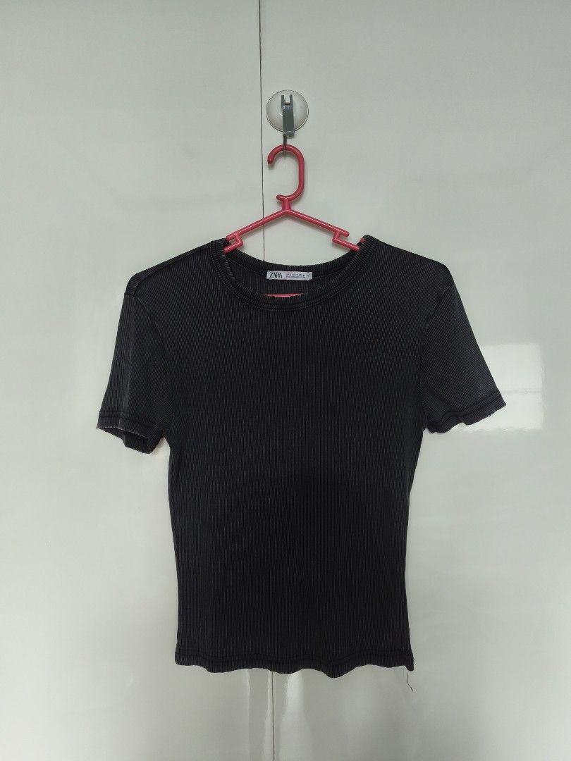 Zara Dark Gray Top (Category: Shirts) located in Manila. Submitted by smilefashion08 (Listing ID 1468071391, Image 1). Description: Original Zara.