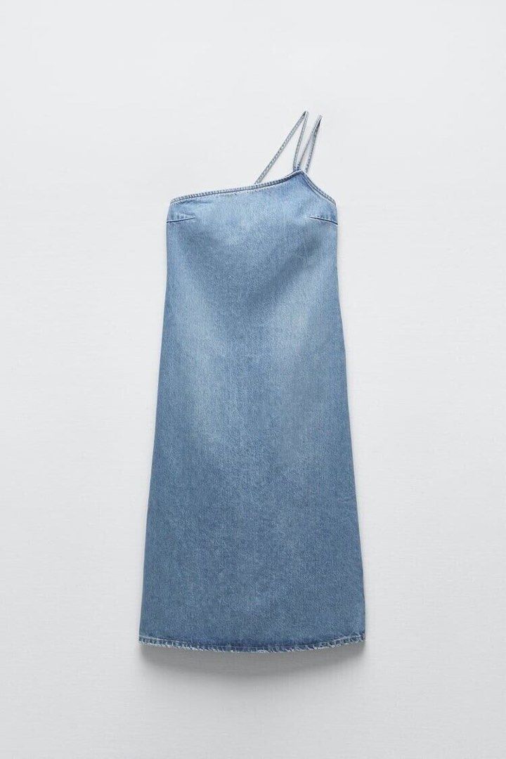 Zara denim dress (Category: Dresses) located in Dagupan City. Submitted by thrifttostyle (Listing ID 1468102582, Image 3). Description: .