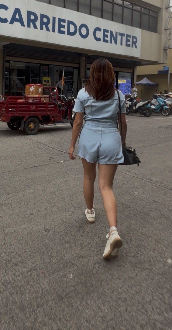 Zara denim romper (Category: Rompers) located in Quezon City. Submitted by iamashopperforclothes (Listing ID 1468171374, Image 3). Description: Small.