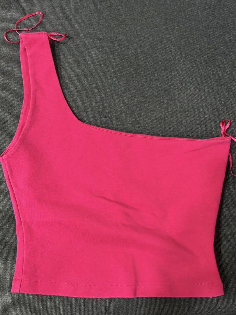 Zara Pink One Shoulder Cropped Top (Category: Sleeveless) located in Manila. Submitted by cpaa.aaa (Listing ID 1468135254, Image 3). Description: Zara Hot Pink One-shoulder crop top Size: XS-S.