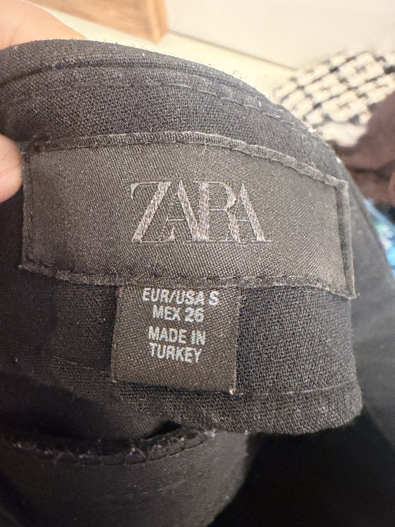Zara skort (Category: Other Bottoms) located in Quezon City. Submitted by destashingmycloset (Listing ID 1468105437, Image 2). Description: .