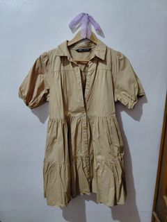 (Category: ) located in . Submitted by wornwardrobe (Listing ID 1468278940, Image 1). Description: .