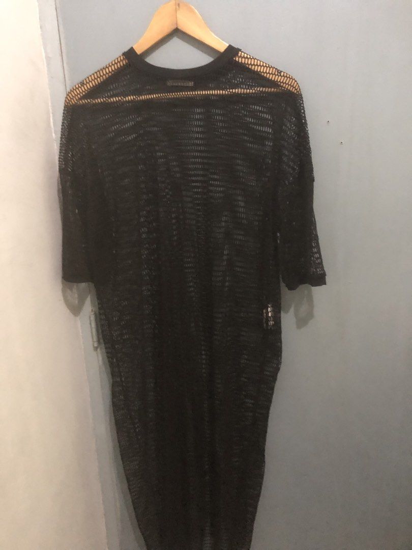 Zara Trafaluc Black Mesh Dress (Category: Dresses) located in Quezon City. Submitted by unique2shop (Listing ID 1468144321, Image 1). Description: - Brand: Zara Trafaluc - Color: Black - Size: Small (EUR/USA S, MEX 26) - Material: Semi-sheer textured mesh fabric - Design: Short sleeves, crew neck, long length - Origin: Made in Morocco - Condition: Excellent - needs inner lining - can also be used as cover up when you’re in the beach - s very sexy