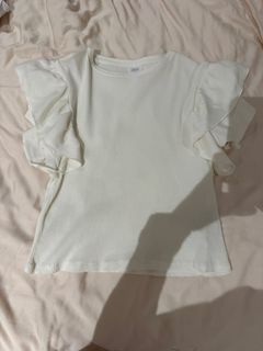 (Category: ) located in . Submitted by mifs.rielcloset (Listing ID 1468126191, Image 1). Description: .