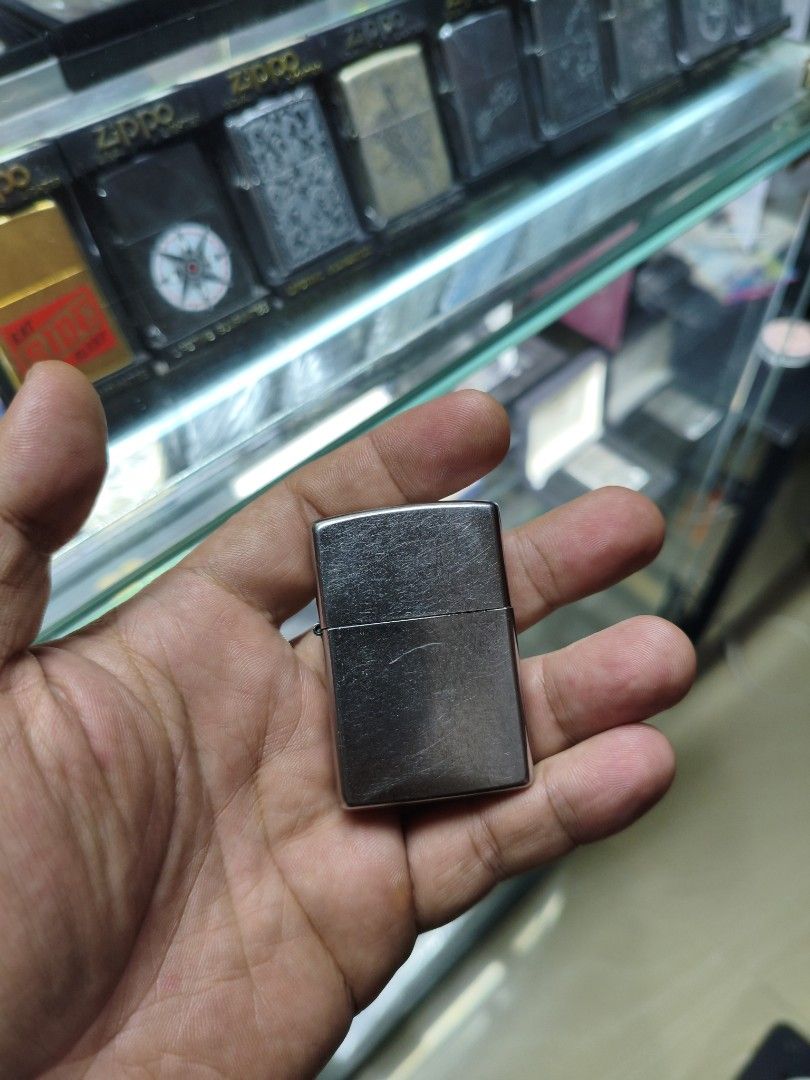 Zippo Street Chrome (Category: Vintage Collectibles) located in Paranaque City. Submitted by Sensation (Listing ID 1468234987, Image 1). Description: Used, no box. Free refill of Zippo fluid if booked via lalamove..