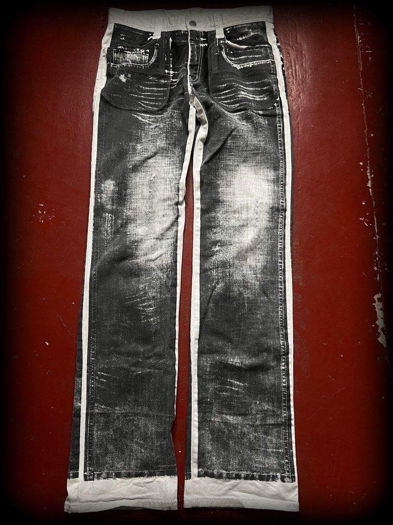 00s BLACKPIA (Category: Jeans) located in Lucena. Submitted by netnyahyo (Listing ID 1468438747, Image 1). Description: BLACKPIA size 30 length 42 thighs 10 knee 7.5 leg op 8.