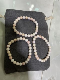 (Category: ) located in . Submitted by lovescarf (Listing ID 1468362205, Image 1). Description: .