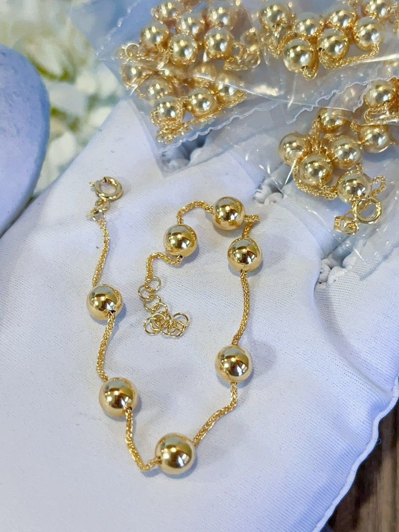 18k gold ball bracelet (Category: Bracelets) located in Manila. Submitted by luxesparks (Listing ID 1468338079, Image 1). Description: .