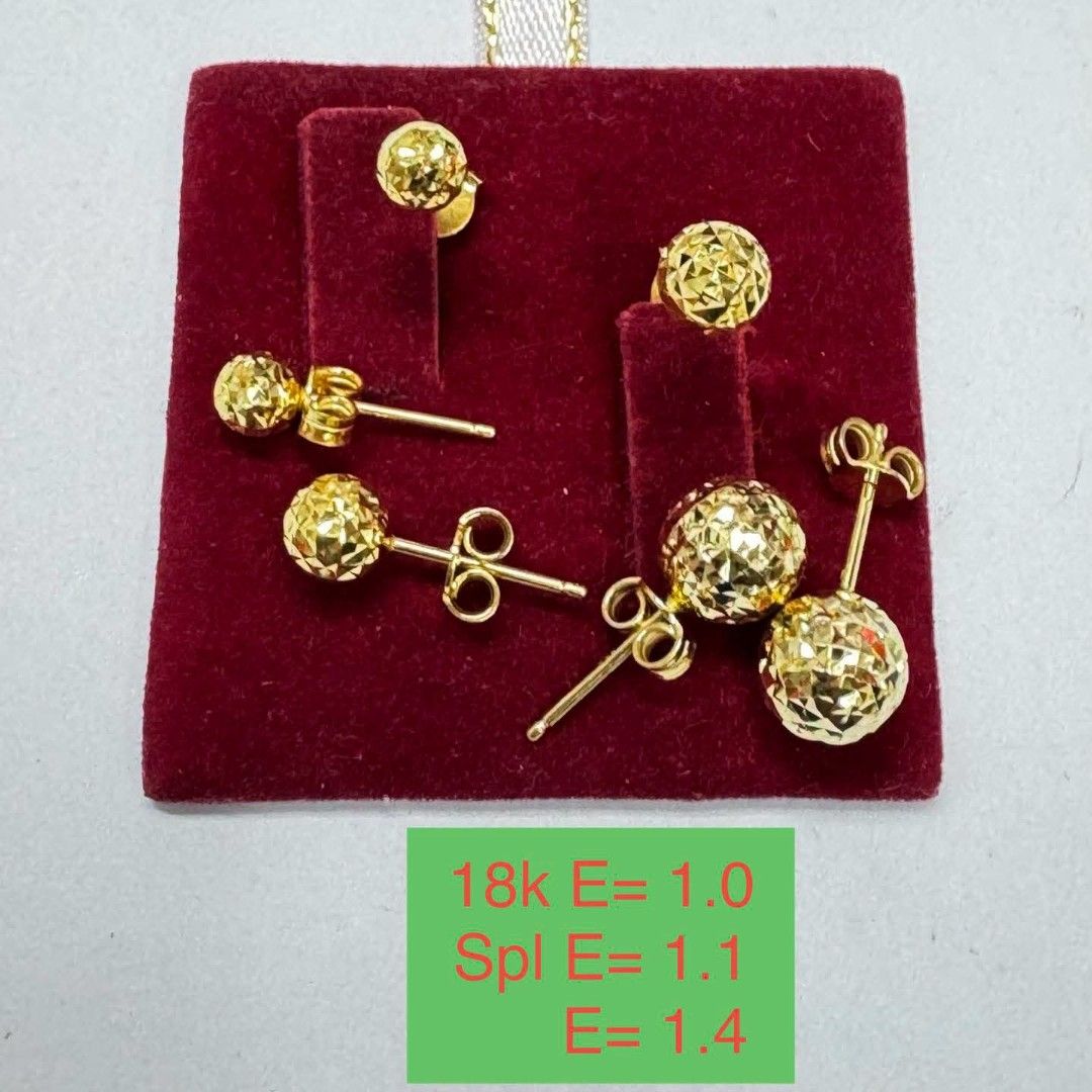 18k Gold Faceted Ball Stud Earrings Assorted Sizes (Category: Earrings) located in Marikina City. Submitted by jhem.andcojewelry (Listing ID 1468498871, Image 1). Description: - Material: Authentic 18k yellow gold - Design: Classic sparkle ball with textured faceted finish - Sizes: Graduated set of 3 pairs (1.0, 1.1, and 1.4 variants) - Closure: Secure butterfly backs - Condition: Brand new, displayed on red velvet board - Perfect for daily wear 