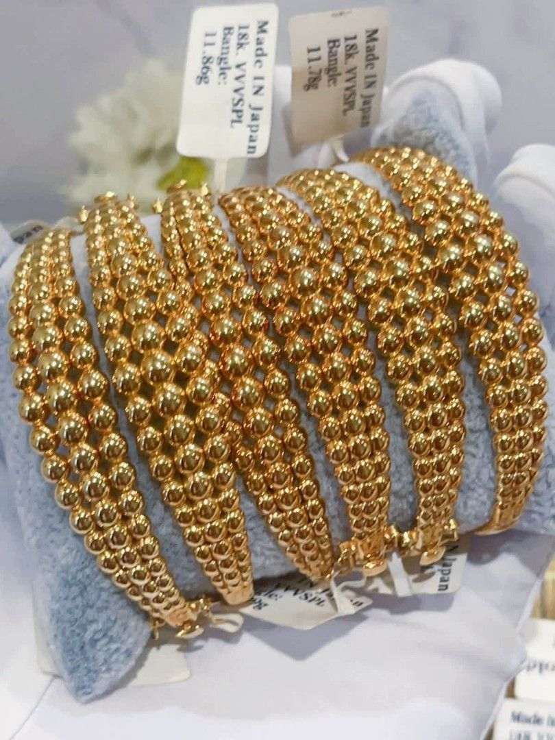 18k Japan gold balls bangle (Category: Bracelets) located in Manila. Submitted by bhelgoldseller2ndaccount (Listing ID 1468306360, Image 2). Description: New!!✨New!!✨New!! Authentic 18k Japan Golds 💯pawnable/naisasanla 💯with high appraisal rate 💯good investment 💯Direct supplier price 👉OPEN for resellers 🌺please take time to evaluate their actual sizes and grams 👉Best panggift for all occasions ✅ Sold per grams not per piece Kya lowest pric