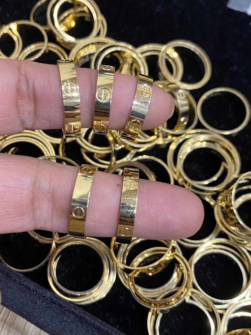18k saudi gold (Category: Rings) located in Manila. Submitted by mightystone_77b719 (Listing ID 1468348205, Image 1). Description: Cartier ring Complete sizes.