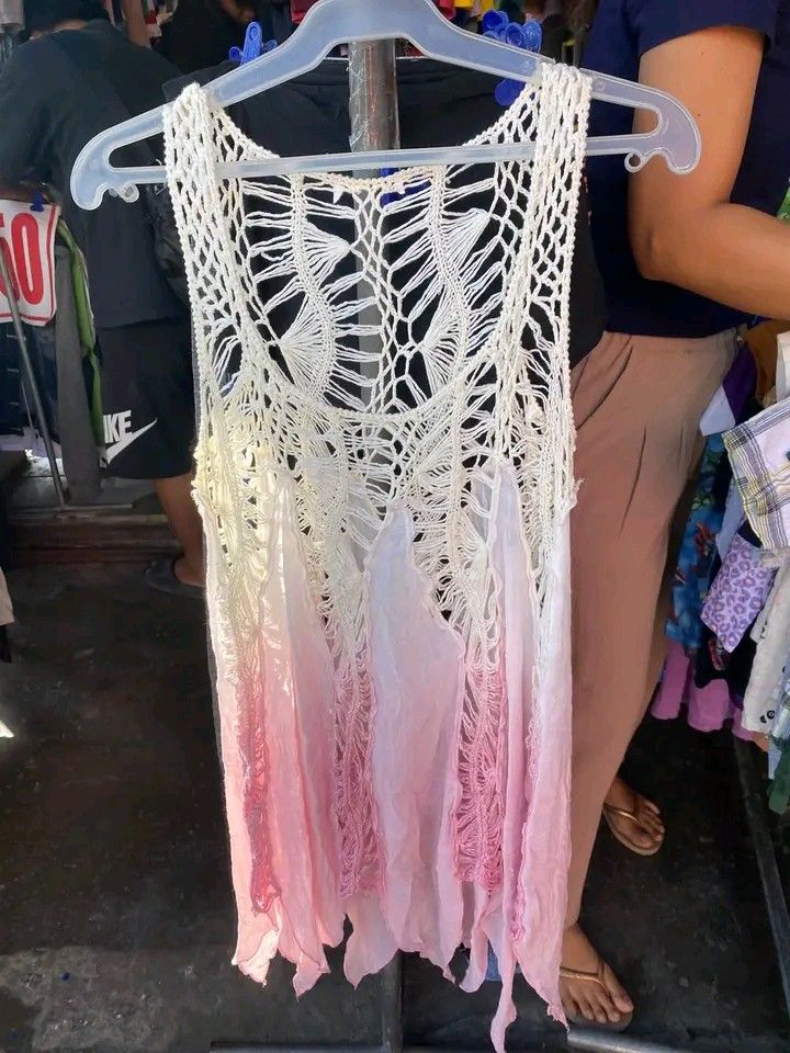 2000s Boho Crochet Ombre Tunic Top (Category: Others Tops) located in Laur. Submitted by itzeco999 (Listing ID 1468314308, Image 1). Description: 299 PLUS SHIP NO ISSUE.