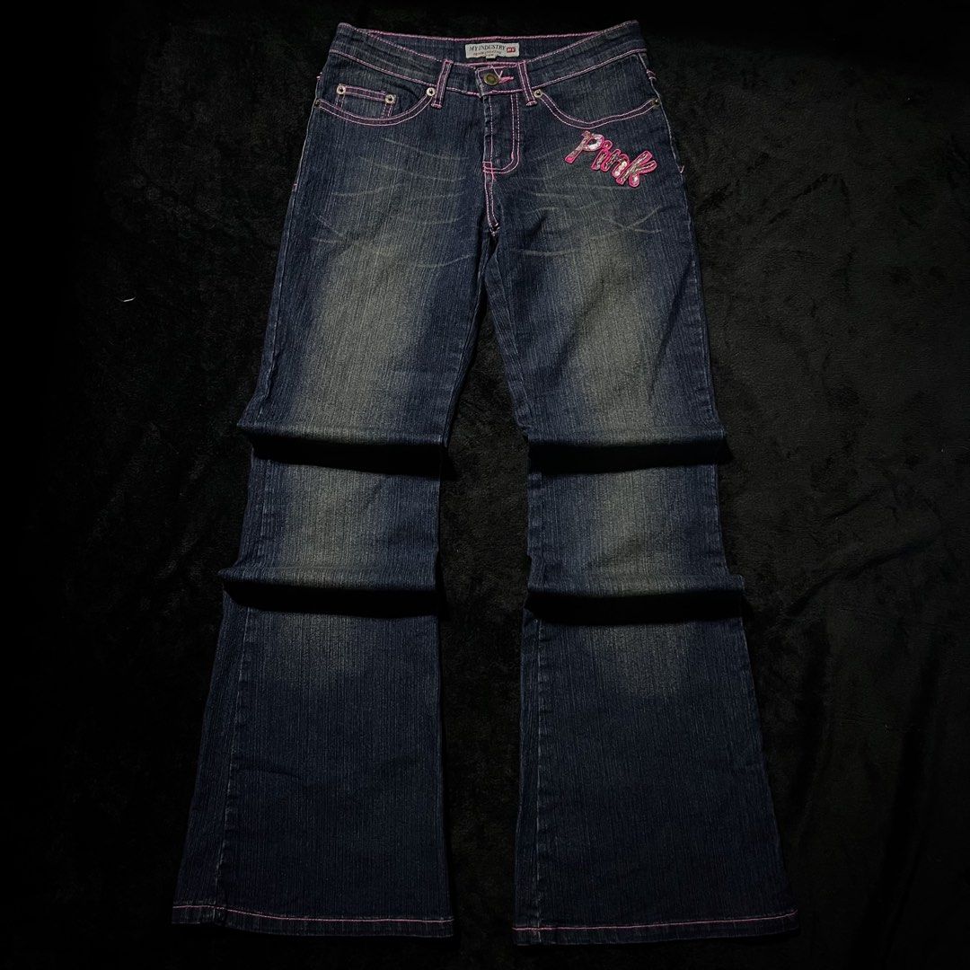 2000'S MYC INDISTRY FLARED WASHED JEANS (Category: Jeans) located in Orani. Submitted by pulverize_tht_ho3 (Listing ID 1468311710, Image 1). Description: dimes: 28x41x9x10x10.5 (WxLxRxTxLH) condition: 10/10 flaw/s: none check slides for the details .