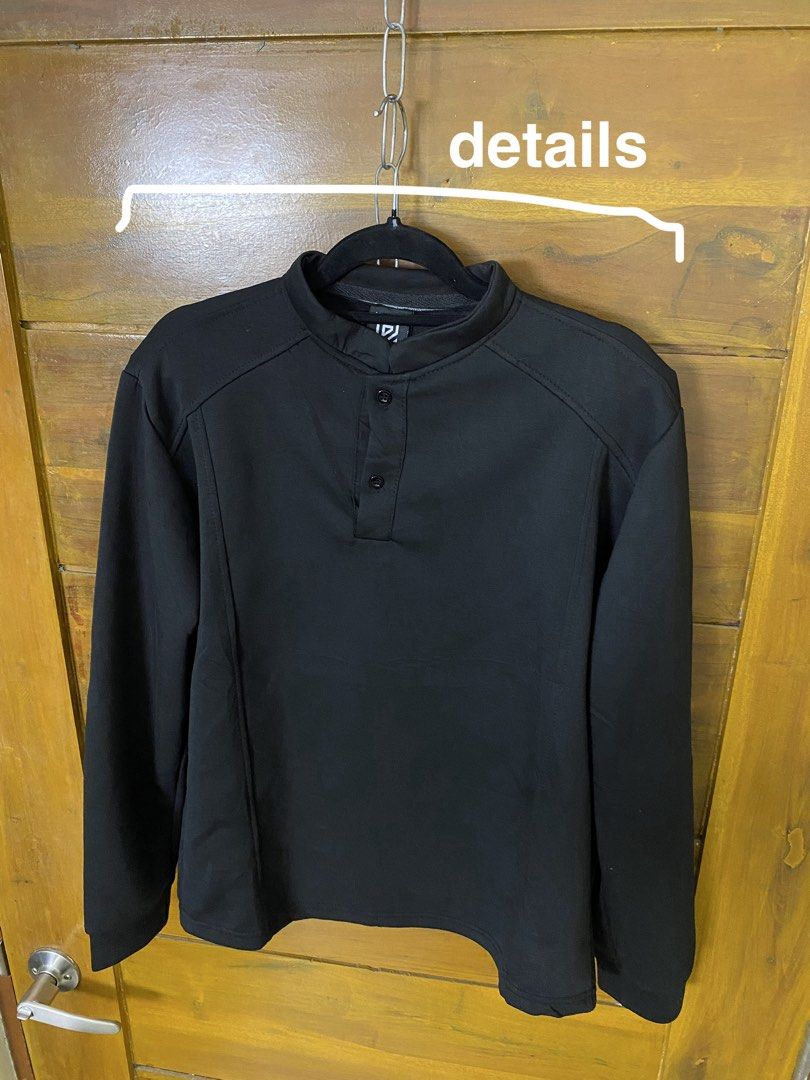 ₱150 + Shipping Fee. (Category: Coats, Jackets and Outerwear) located in Batangas. Submitted by declutteringvon (Listing ID 1463837477, Image 2). Description: Henley type collar long sleeve. Size XL (small sizing). Pass sa swap..