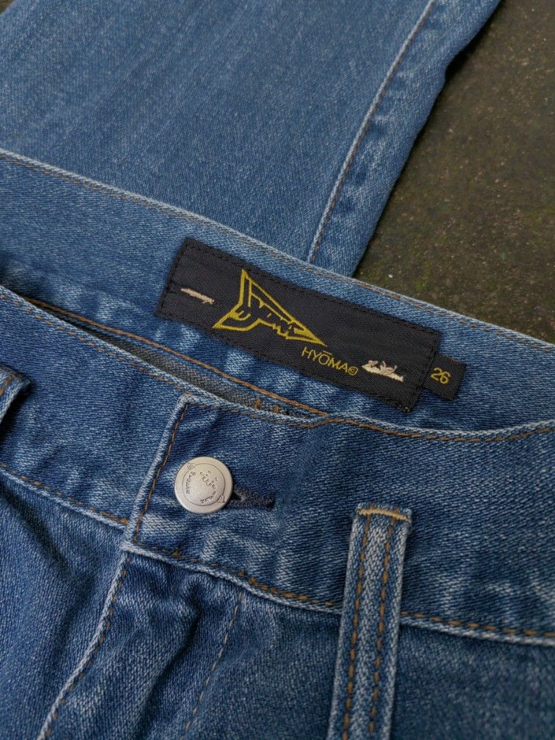 20471120 Hyoma Quilted Jeans (Category: Jeans) located in Taguig. Submitted by xurocurations (Listing ID 1468498308, Image 3). Description: All Inches Dimensions: -37 Length -26 Waist -26.5 Inseam -10 Front 12 Back (Crotch) -10.5 Thighs -7 Knees -6.5 Hem.