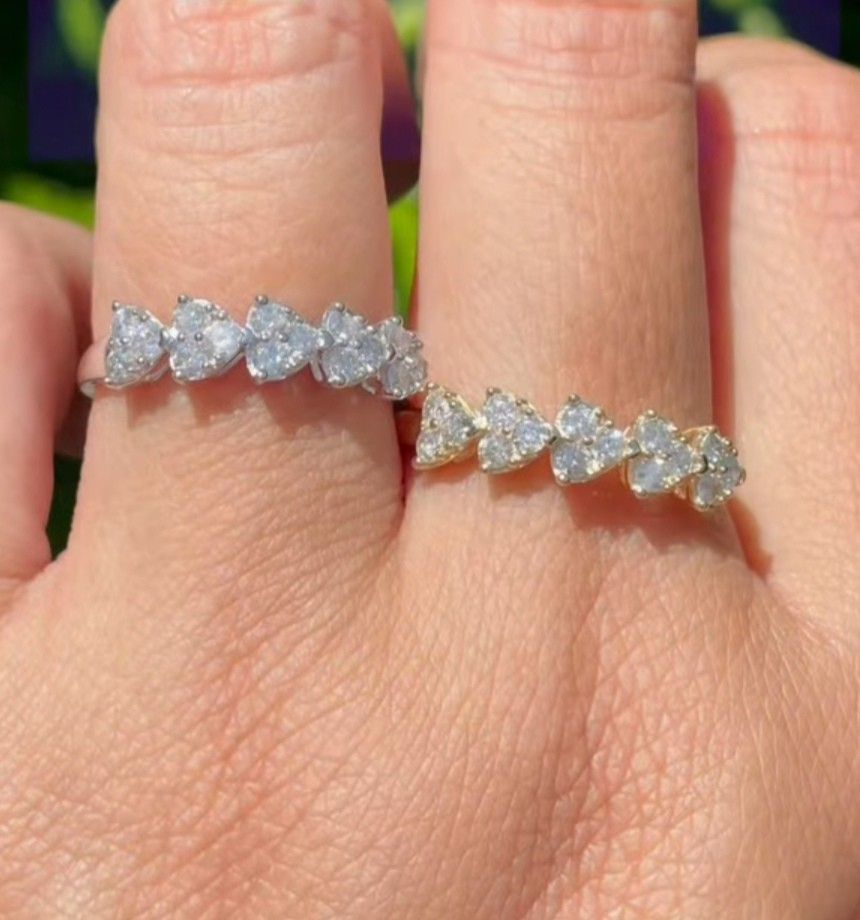 2.5ct FACE Heart Illusion Eternity Rings (Category: Rings) located in Malolos. Submitted by keenhorse_ef38ab (Listing ID 1468387780, Image 2). Description: 2.5ct FACE Heart Illusion Eternity Rings 0.50carat Natural Diamonds with Certificate 18karat gold 1,000 downpayment required.