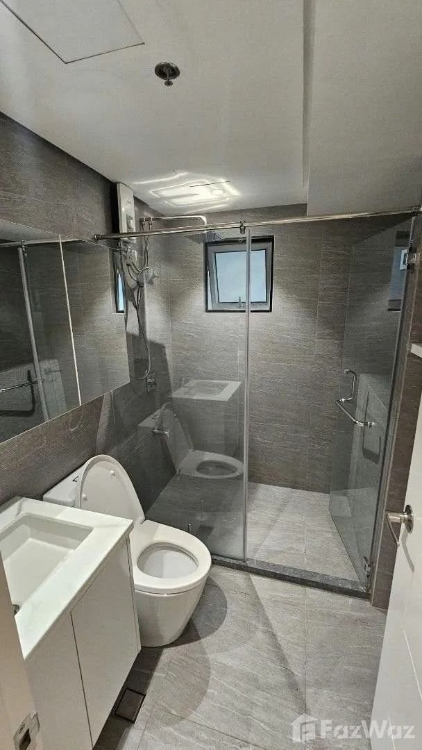 2 Bedroom Condo for rent at The Montane (Category: Apartments & Condos) located in Makati City. Submitted by propertyproph (Listing ID 1468305931, Image 3). Description: 🏙️ Fully Furnished 2BR for Rent – The Montane 📍 The Montane, BGC, Taguig City ✨ Experience stylish city living in this fully furnished and interior-designed 2-bedroom unit at The Montane. With a functional layout and convenient access to BGC’s business, dining, and lifestyle de