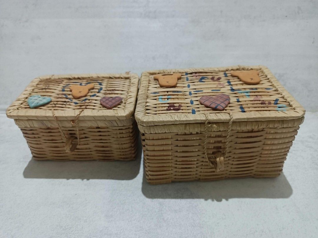 2 set Hand-woven wicker and straw storage/sewing baskets (Category: Handmade Craft) located in Davao. Submitted by lotispreloved (Listing ID 1468459444, Image 1). Description: .