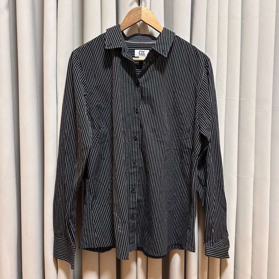 2XL Cutter & Buck Black White Button Down (Category: Tshirts & Polo Shirts ) located in Rizal. Submitted by from99abovecloset (Listing ID 1468398437, Image 1). Description: CODE:180 Size: 2XL Armhole (laid flat):10” Bust (around): 50” Length (laid flat): 30” Cotton | loose | like new.