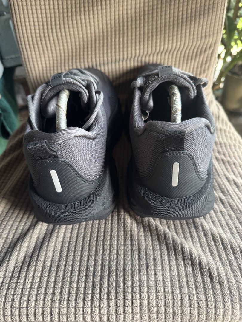 361 popblaze 5.0 (Category: Casual Shoes) located in Quezon City. Submitted by easybreezy26 (Listing ID 1468499648, Image 3). Description: For sale / trade 361 popblaze 5.0 Size 11 Condition 9+/10 Used only 2 times for malling Antipolo upper / Cubao meet ups.