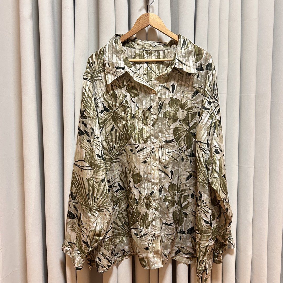 3XL Green Floral Print Long Sleeve Button Down (Category: Longsleeves) located in Rizal. Submitted by from99abovecloset (Listing ID 1468389527, Image 1). Description: CODE:191 Size: 3XL-4XL Armhole (laid flat):13” Bust (around): 64” Length (laid flat): 33” Soft poly | loose | like new .