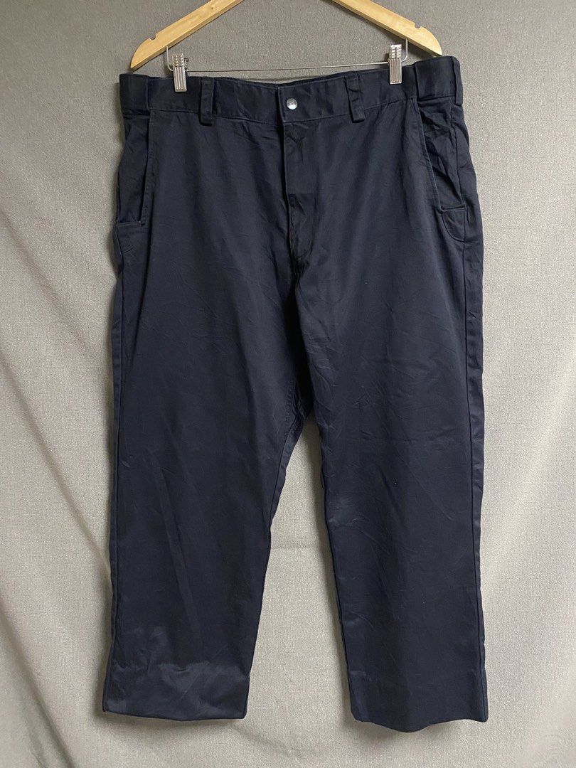 5.11 Pants (Category: Chinos) located in Cabuyao City. Submitted by ukaythriftshirt (Listing ID 1468490611, Image 1). Description: 5.11 Pants Excellent Condition Waist 39 Length 39 Color rate 9/10 No hard issue, altered/tahi yung baba but goods na goods for psg - 750.