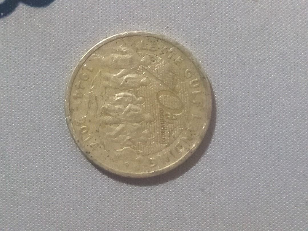 5 peso 1944-2014 (Category: Currency) located in Caloocan City. Submitted by swiftdeer_5dc9b6 (Listing ID 1468357242, Image 2). Description: .