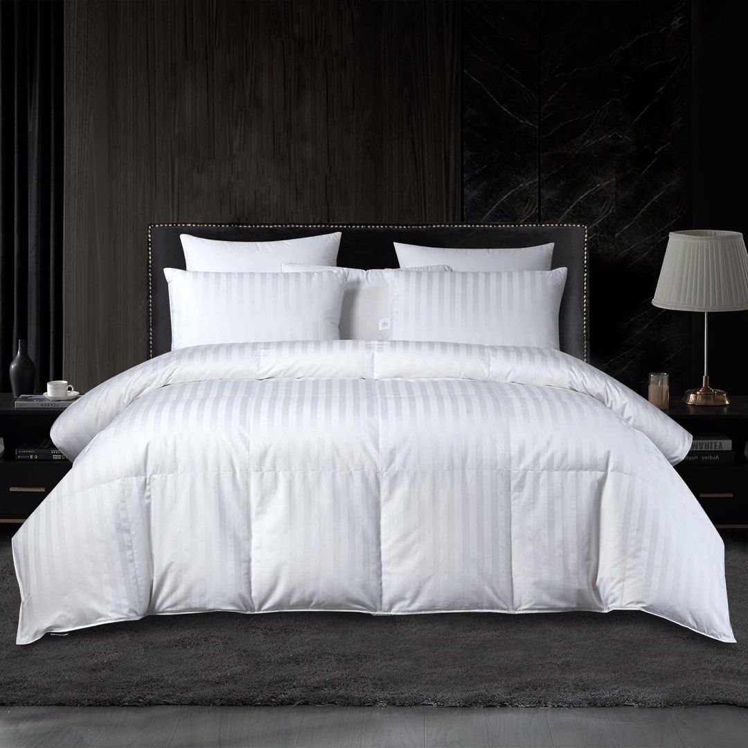 5IN1 HOTELLUXURY COMFORTER SET (Category: Bedding & Towels) located in Manila. Submitted by niabria (Listing ID 1468311841, Image 1). Description: HOTEL QUALITY 5IN1 COMFORTER SET INCLUSIONS : COMFORTER DUVETCOVER BEDSHEET 2PCS PILLOWCASE MATERIALS : US COTTON AVAILABLE SIZE : SINGLE DOUBLE QUEEN KING MOP : COD | GCASH | MAYA | BANK TRANSFER SAME DAY DELIVERY | ALSO OPEN FOR BULK ORDERS | WHOLESALE .