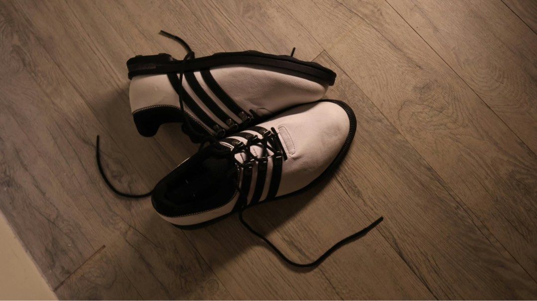 👟 Adidas Vintage shoe (Category: Casual Shoes) located in Manila. Submitted by rndmthrift (Listing ID 1468427150, Image 3). Description: Vintage Adidas Shoes 👟 A unique pair with an unknown model. • Brand: Adidas • Model: Unknown • Size: US 7 / UK 6.5 / EU 40 • Condition: See photos for actual condition 📩 DM for price and inquiries! Disclaimer: We are not affiliated with, endorsed by, or sponsored by any brands mentioned..