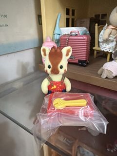 （分類：）位於 。 由 llllemonnn 提交（商品編號 1468463460，圖片 1）。簡介： 。